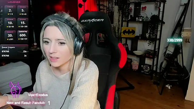 Lisaonthemoon online show from 03.17.25