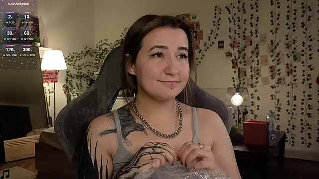 Megan  Hart online show from 01.17.25