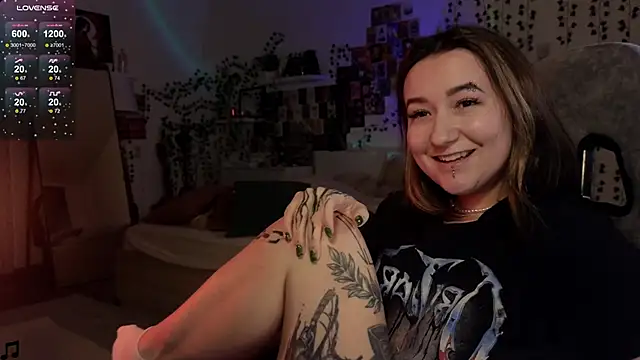 Megan  Hart online show from 01.29.25