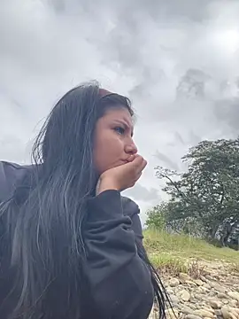 Nahomi Wild online show from 02.10.26