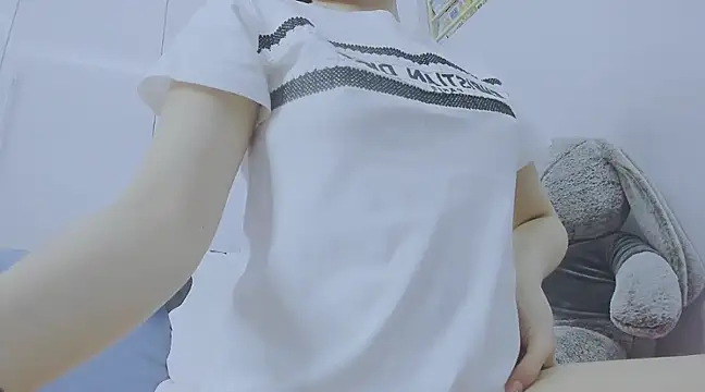 Snapshot of Linh_diudang chatting on 02.04.25 Linh diudang online show from 02.04.25