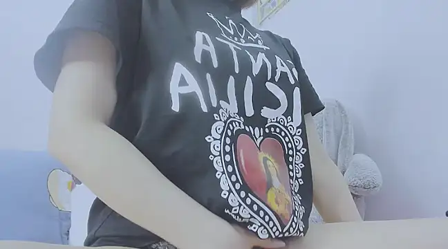 Snapshot of Linh_diudang chatting on 02.05.25 Linh diudang online show from 02.05.25