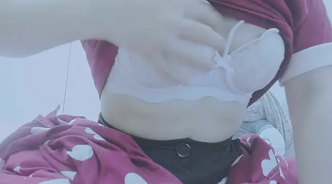 Snapshot of Linh_diudang chatting on 02.19.25 Linh diudang online show from 02.19.25