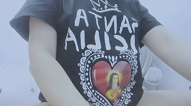 Snapshot of Linh_diudang chatting on 02.19.25 Linh diudang online show from 02.19.25