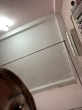 Snapshot of Linh_diudang chatting on 03.16.25 Linh diudang online show from 03.16.25