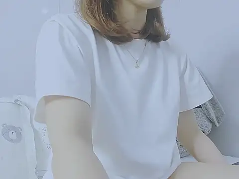 Snapshot of Linh_diudang chatting on 09.18.25 Linh diudang online show from 09.18.25