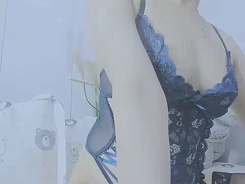 Snapshot of Linh_diudang chatting on 09.20.25 Linh diudang online show from 09.20.25