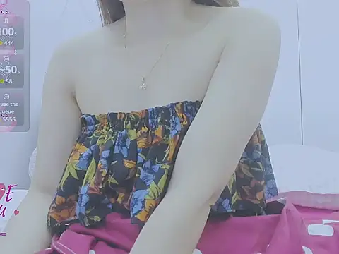 Snapshot of Linh_diudang chatting on 10.22.25 Linh diudang online show from 10.22.25