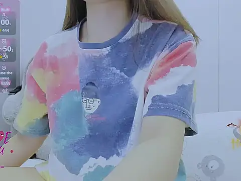 Snapshot of Linh_diudang chatting on 11.21.25 Linh diudang online show from 11.21.25