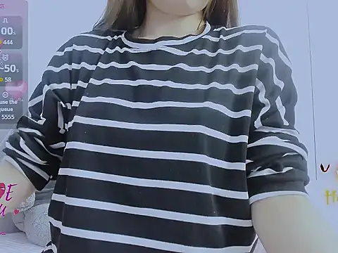 Snapshot of Linh_diudang chatting on 11.28.25 Linh diudang online show from 11.28.25