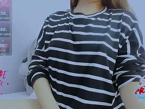 Snapshot of Linh_diudang chatting on 12.18.25 Linh diudang online show from 12.18.25