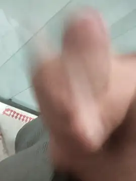 Snapshot of dredre1069 chatting on 12.02.25 dredre1069 online show from 12.02.25