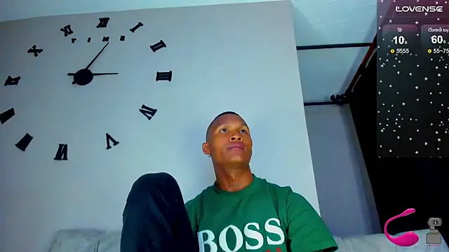 Snapshot of esteveen_ortegas_ chatting on 03.18.25 esteveen ortegas online show from 03.18.25