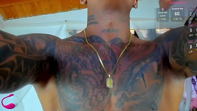 Snapshot of esteveen_ortegas_ chatting on 10.14.25 esteveen ortegas online show from 10.14.25