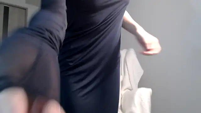 Snapshot of Lily_0000 chatting on 12.22.24 Lily 0000 online show from 12.22.24