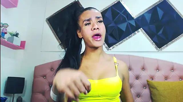 andrea safeira doll online show from 10.29.25