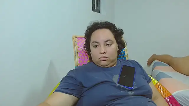 Snapshot of big_small_h0rny_ chatting on 11.23.25 big small h0rny online show from 11.23.25