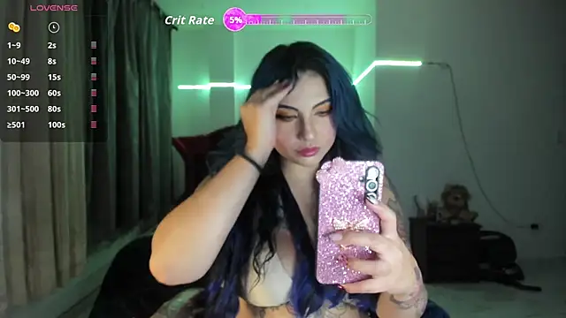 Snapshot of black_wiidow chatting on 10.24.25 black wiidow online show from 10.24.25