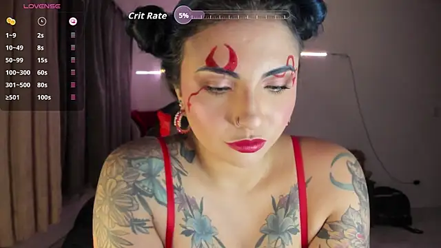 Snapshot of black_wiidow chatting on 10.25.25 black wiidow online show from 10.25.25