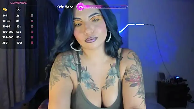 Snapshot of black_wiidow chatting on 11.10.25 black wiidow online show from 11.10.25