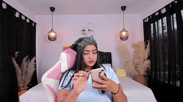 GabyRhodes online show from 02.22.25