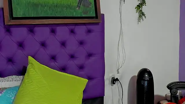 Cloeandtyfanny online show from 07.02.26
