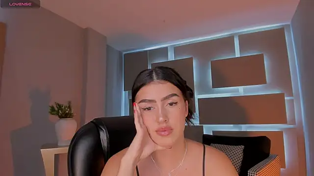 PaulinaSantos  online show from 05.13.26