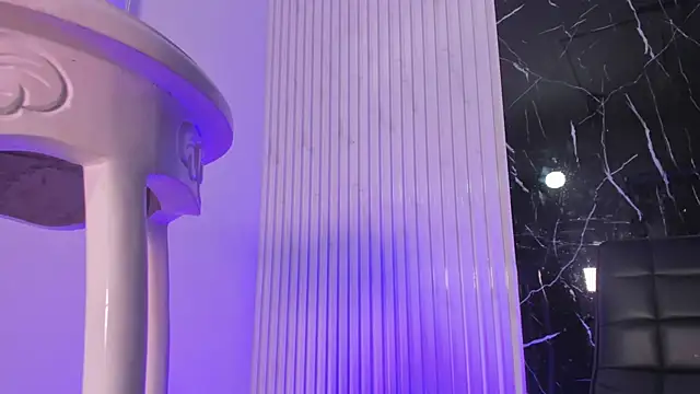 Snapshot of Mell_Saenz chatting on 01.18.25 Mell Saenz online show from 01.18.25