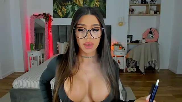 Snapshot of Fancy_Jenn chatting on 11.17.25 Fancy Jenn online show from 11.17.25