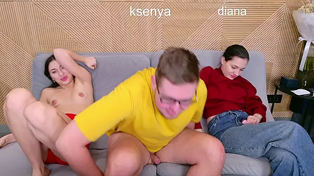 Snapshot of Ksenny chatting on 02.22.26 Ksenny online show from 02.22.26