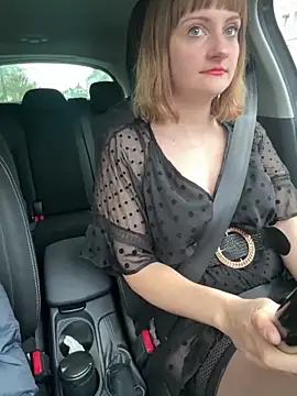 Snapshot of victoirenextdoor chatting on 12.11.24 victoirenextdoor online show from 12.11.24