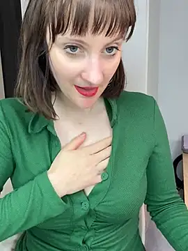 Snapshot of victoirenextdoor chatting on 03.01.25 victoirenextdoor online show from 03.01.25