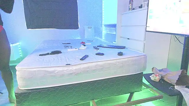 Snapshot of THICKwithDICKK chatting on 01.28.25 THICKwithDICKK online show from 01.28.25