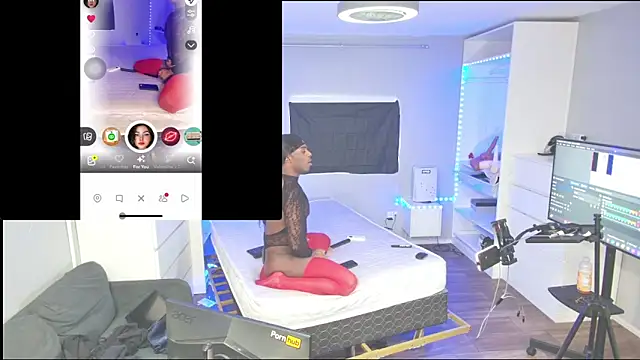 Snapshot of THICKwithDICKK chatting on 02.12.25 THICKwithDICKK online show from 02.12.25