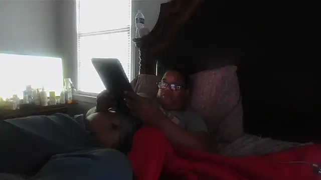 ebonyred online show from 04.05.26