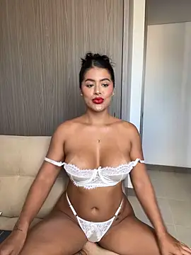 Snapshot of MelissaWaltton chatting on 11.10.25 MelissaWaltton online show from 11.10.25