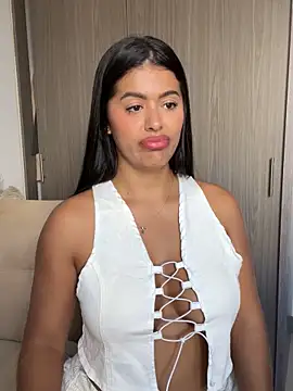 Snapshot of MelissaWaltton chatting on 11.26.25 MelissaWaltton online show from 11.26.25