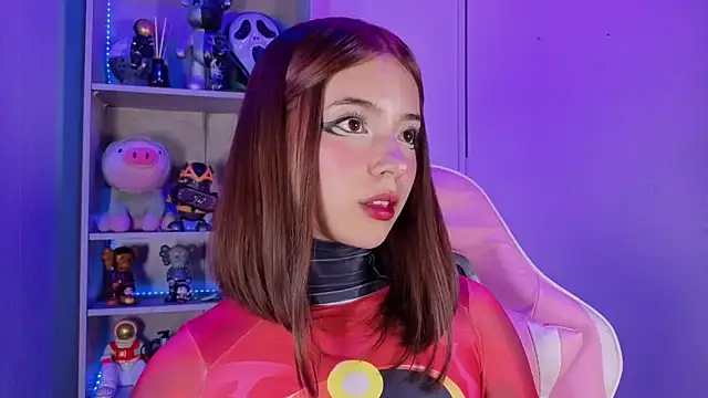 Snapshot of EmilyMiller_ chatting on 11.02.25 EmilyMiller online show from 11.02.25