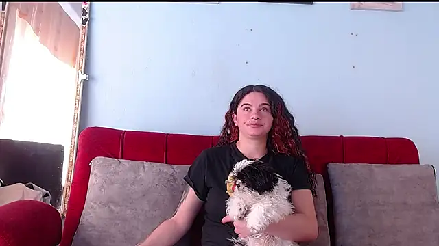 Snapshot of Tamararios chatting on 10.09.25 Tamararios online show from 10.09.25