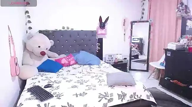 Pocahontaslovex online show from 01.19.25