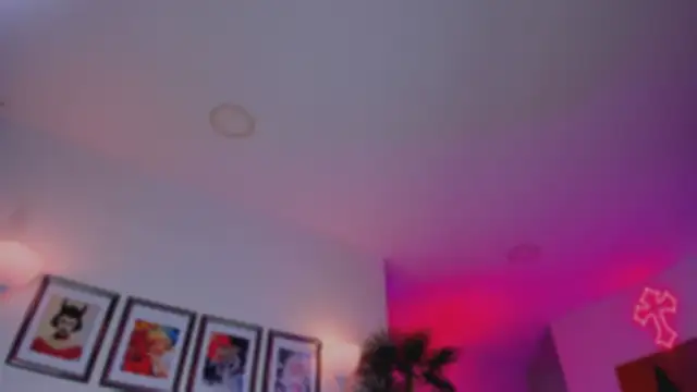 Taylor  foxxx online show from 01.14.26