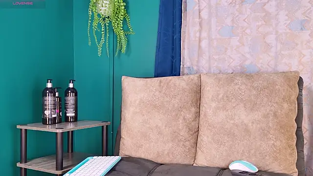 Snapshot of Layla_17 chatting on 02.23.26 Layla 17 online show from 02.23.26