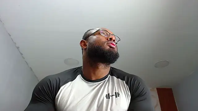 Snapshot of George_Dominator chatting on 02.26.25 George Dominator online show from 02.26.25