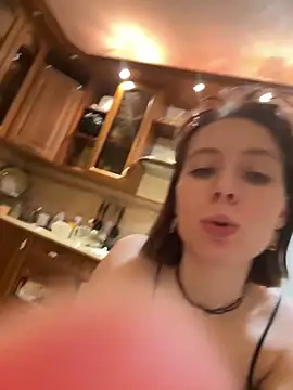 Crayzy Luv online show from 12.01.24