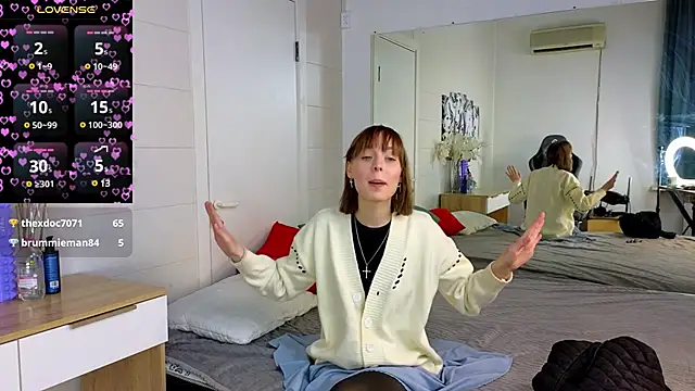 Crayzy Luv online show from 12.14.24