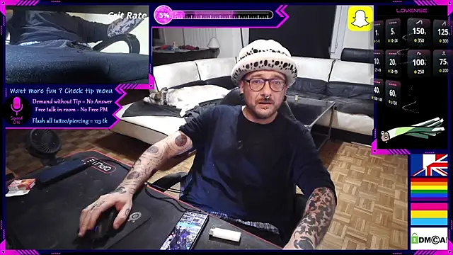 Snapshot of Law_Leek chatting on 11.18.25 Law Leek online show from 11.18.25