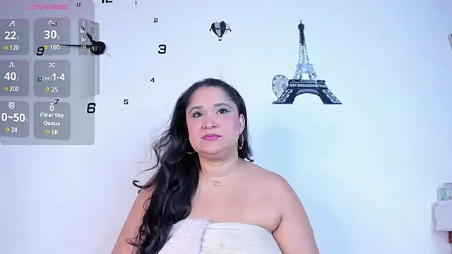 Snapshot of sharon_strom chatting on 12.16.25 sharon strom online show from 12.16.25