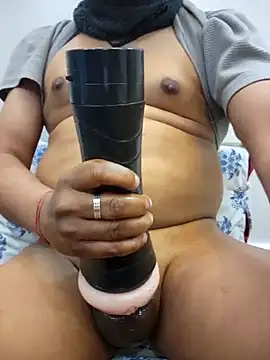 uttam19 online show from 02.20.25