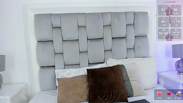 Snapshot of Valerith_Vega_ chatting on 09.26.25 Valerith Vega  online show from 09.26.25