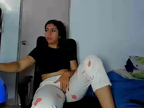 Snapshot of skinnyanai2 chatting on 02.20.26 skinnyanai2 online show from 02.20.26